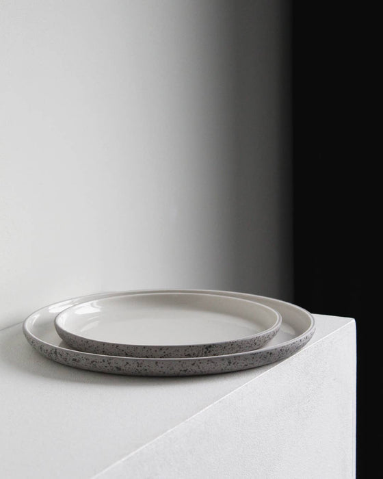 Plate Ø 26cm | Speckled